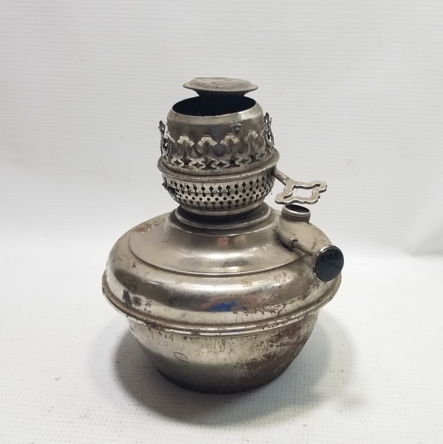 ANTİKA METAL GAZ LAMBASI