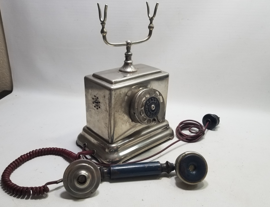 CUMHURİYET BAŞLARI NADİR TİPTE ÇEVİRMELİ TELEFON