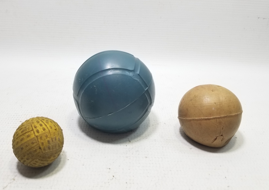 3 ADET ANTİKA OYUNCAK TOP