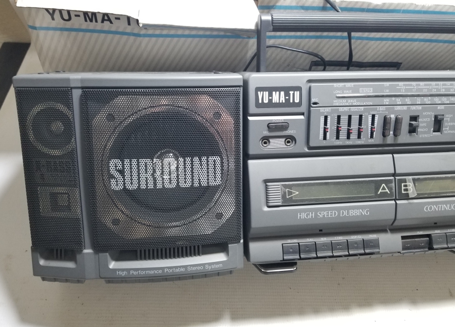 ORİJİNAL KUTUSUNDA ANTİKA KASETÇALAR RADYO