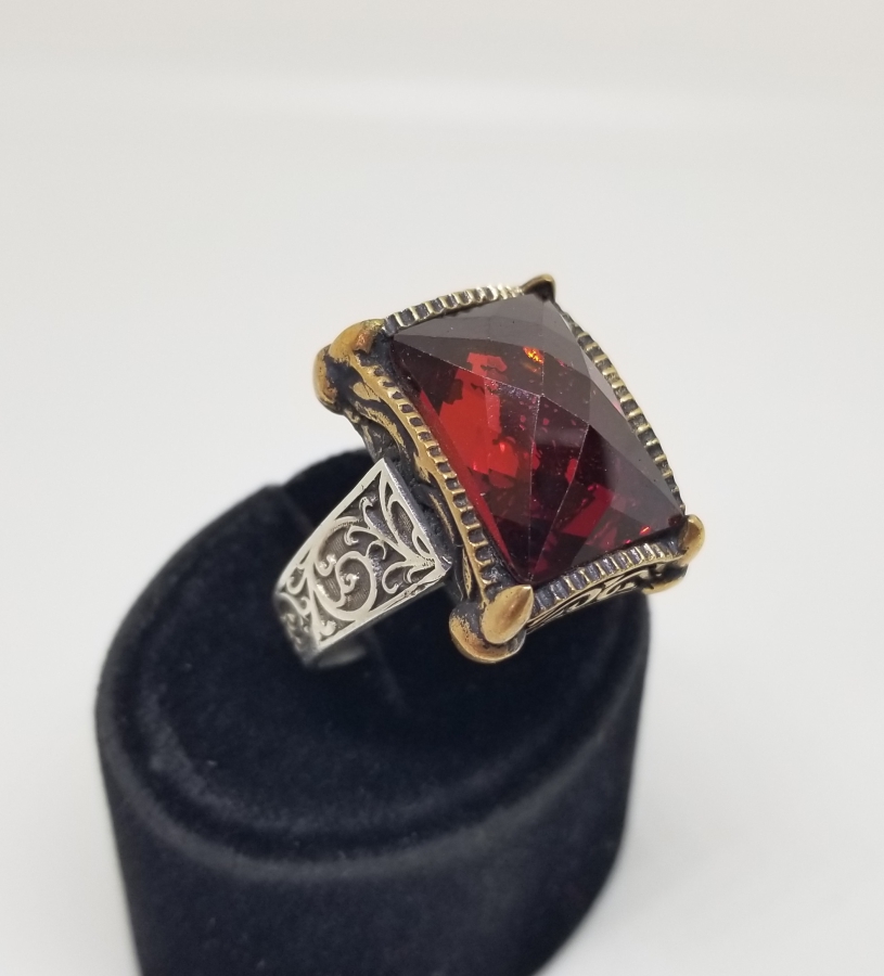 KABARTMA İŞÇİLİKLİ GÜMÜŞ YÜZÜK