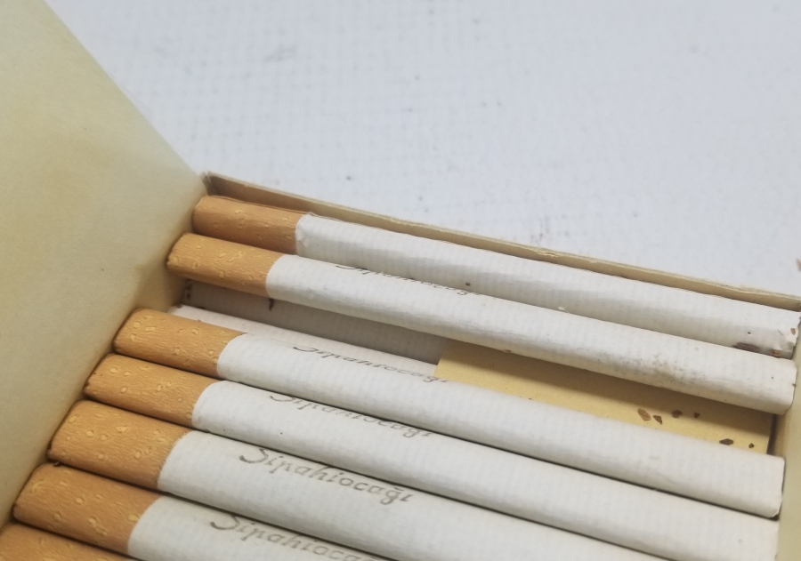 İÇİ DOLU ANTİKA SİPAHİ SİGARA KUTUSU