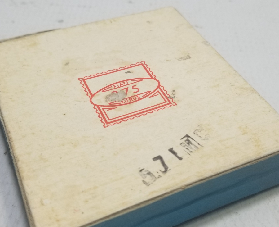 İÇİ DOLU ANTİKA SİPAHİ SİGARA KUTUSU