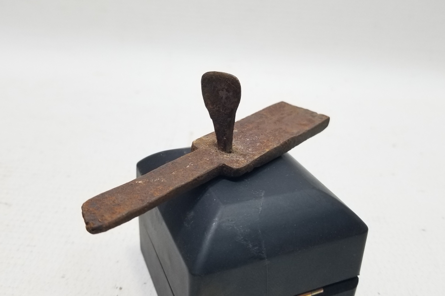 OSMANLI DÖNEMİ KAPI TUTMACI PARÇASI