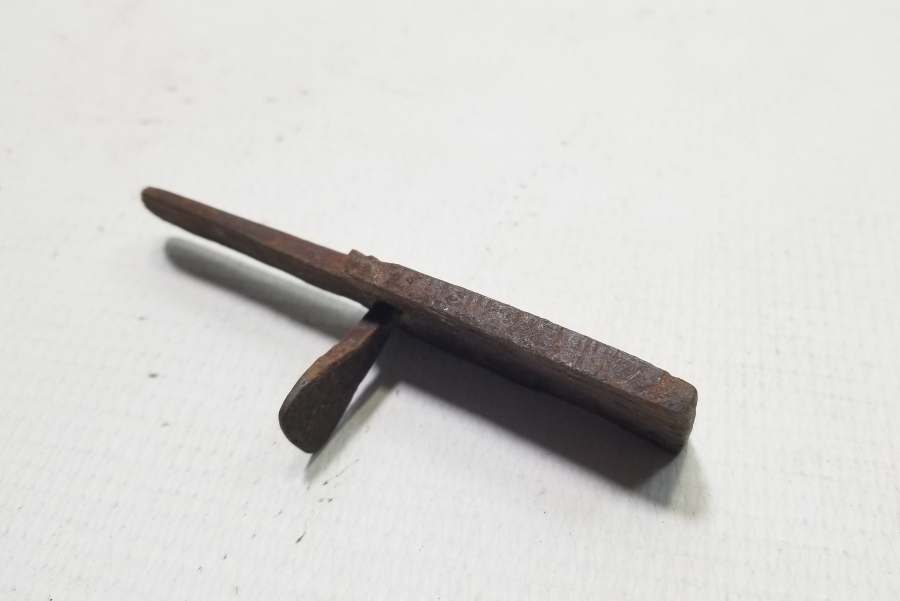 OSMANLI DÖNEMİ KAPI TUTMACI PARÇASI