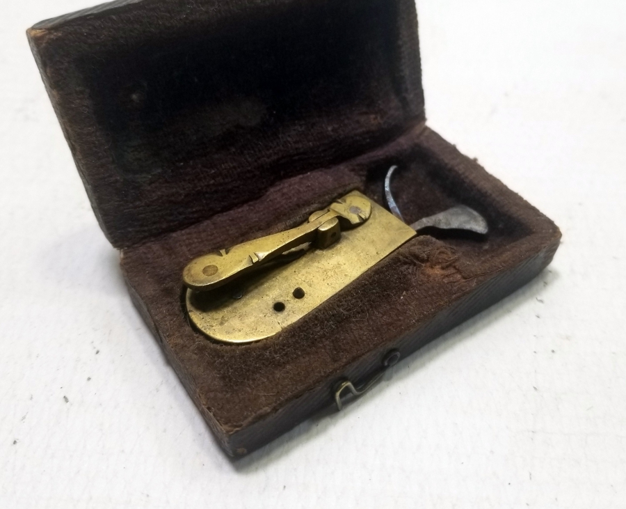 ORİJİNAL KUTUSUNDA OSMANLI DÖNEMİ HACAMAT