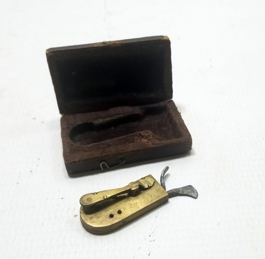 ORİJİNAL KUTUSUNDA OSMANLI DÖNEMİ HACAMAT