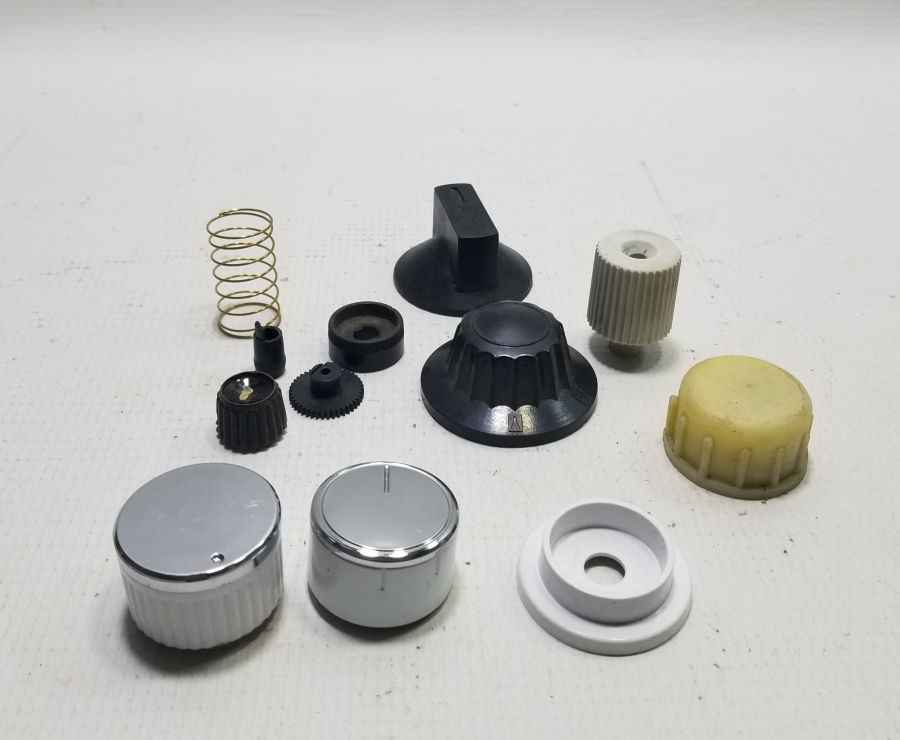 ANTİKA RADYO DÜĞMELERİ LOTU