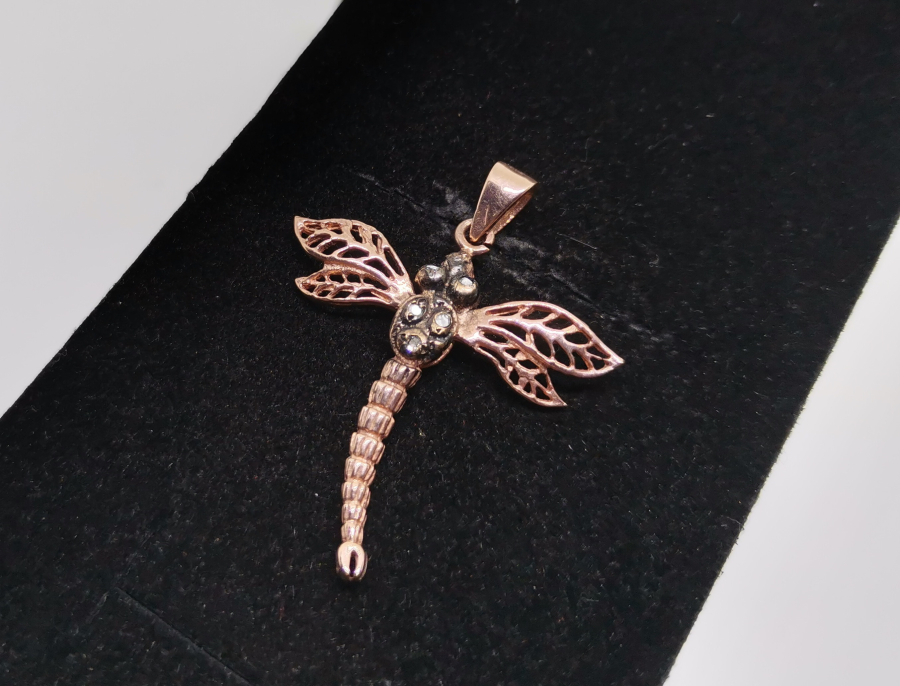 ELMAS TAŞLI YUSUFÇUK MODELİ KOLYE UCU