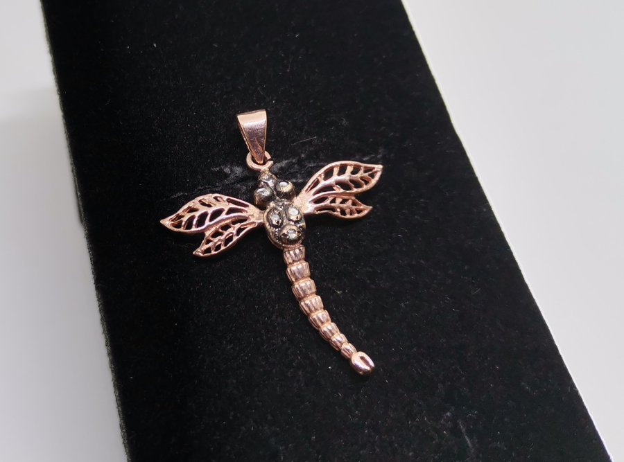 ELMAS TAŞLI YUSUFÇUK MODELİ KOLYE UCU