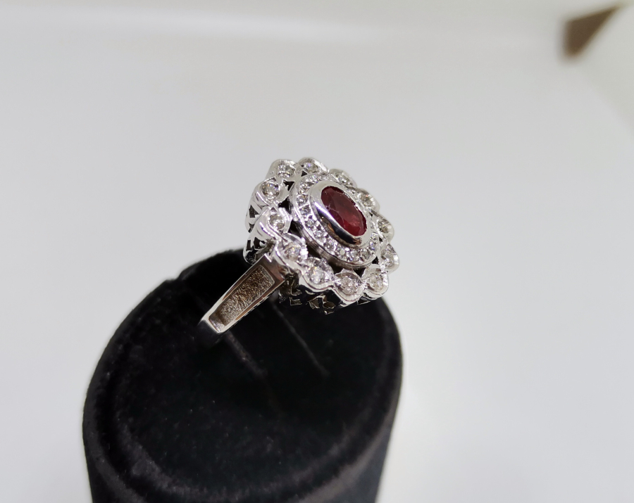 YAKUT VE PIRLANTA TAŞLI ÇOKLU YONCA MODELİ YÜZÜK