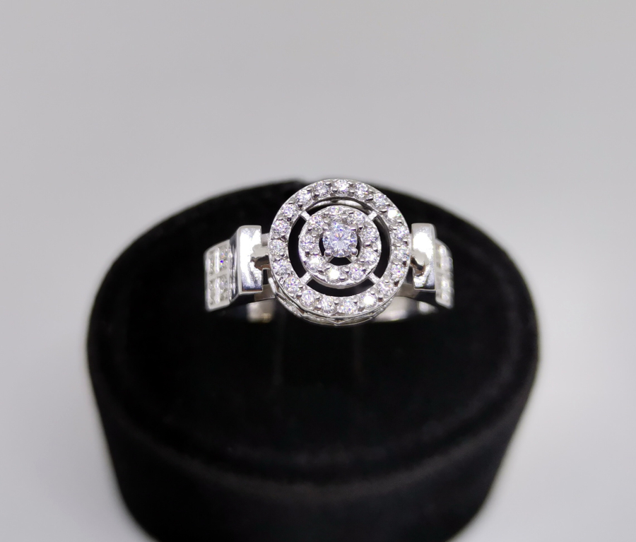 PIRLANTA TAŞLI SONSUZLUK MODELİ YÜZÜK