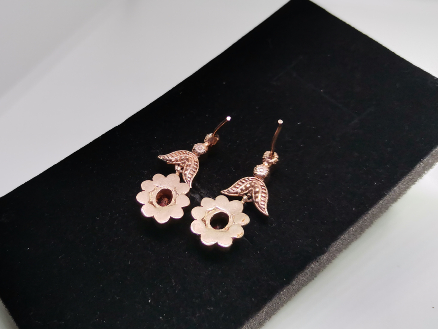 ELMAS VE YAKUT TAŞLI KÜPE TAKIMI