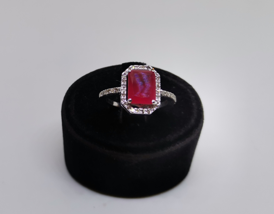 YAKUT VE PIRLANTA TAŞLI TAM TUR FRANSIZ MEKİĞİ MODEL YÜZÜK