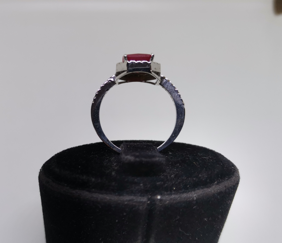 YAKUT VE PIRLANTA TAŞLI TAM TUR FRANSIZ MEKİĞİ MODEL YÜZÜK