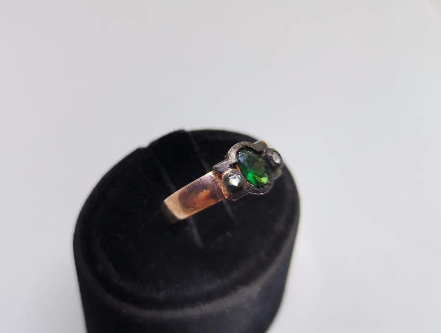 ELMAS VE ZÜMRÜT TAŞLI KOÇ BAŞI MODELİ YÜZÜK