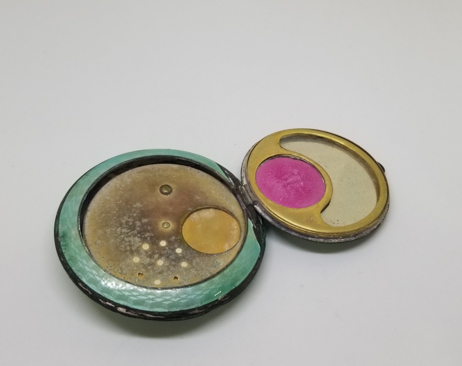 ANTİKA MİNELİ GÜMÜŞ PUDRİYER