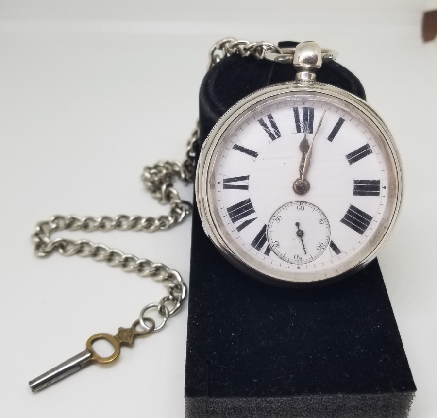 NADİR TİPTE GÜMÜŞ KASA YARIM PRİOR CEP SAATİ