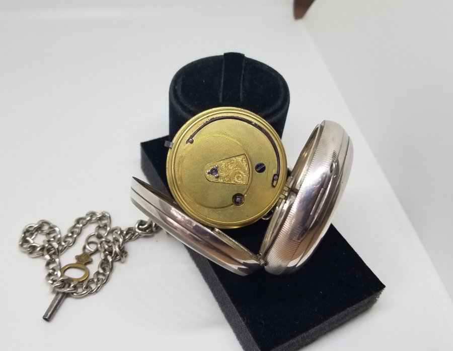 NADİR TİPTE GÜMÜŞ KASA YARIM PRİOR CEP SAATİ