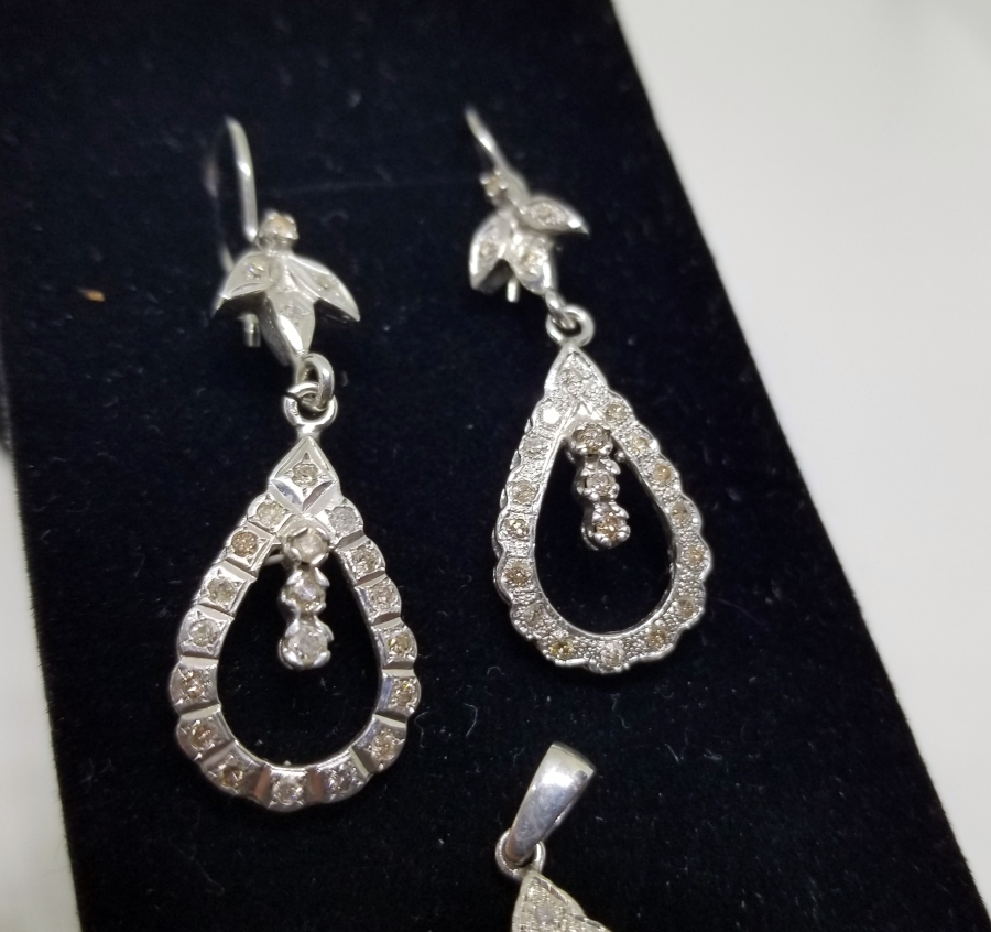 DAMLA MODEL PIRLANTA TAŞLI ÖZEL YAPIM KOLYE KÜPE TAKIMI