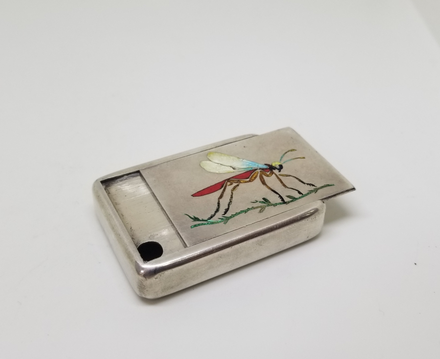 1900 BAŞLARI ÇOK NADİR MİNELİ GÜMÜŞ ÇEKİRGE KUTUSU