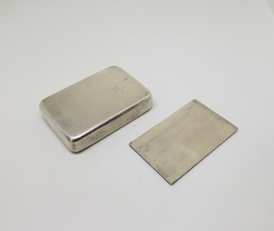 1900 BAŞLARI ÇOK NADİR MİNELİ GÜMÜŞ ÇEKİRGE KUTUSU