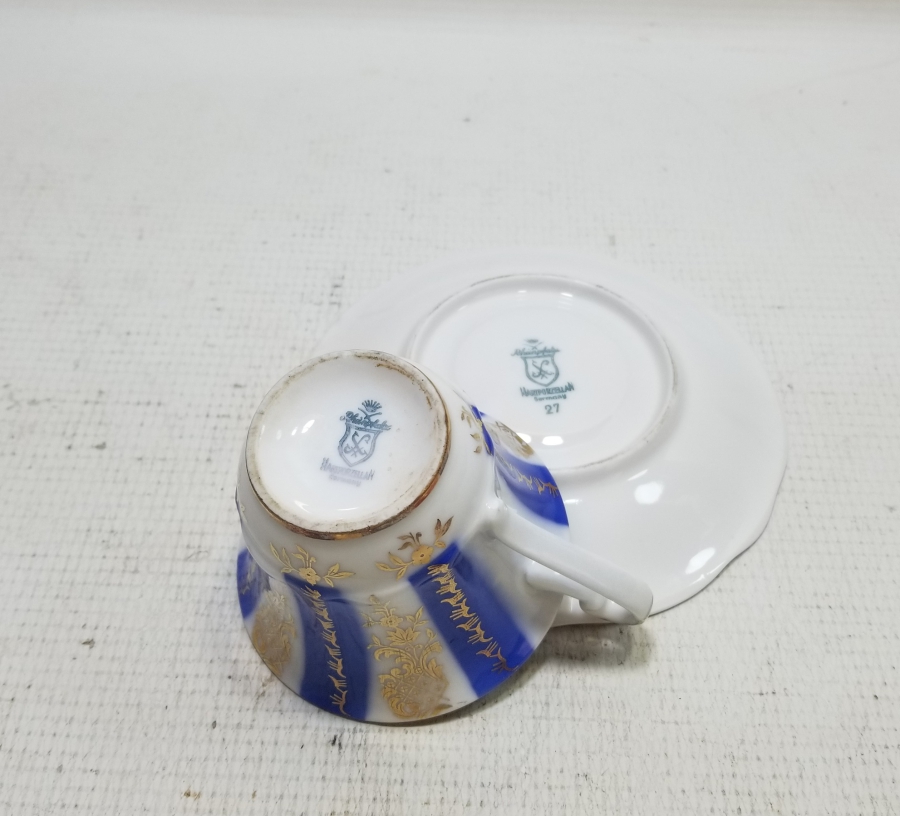 ÜZERİ ALTIN VARAKLI ANTİKA PORSELEN KAHVE FİNCANI