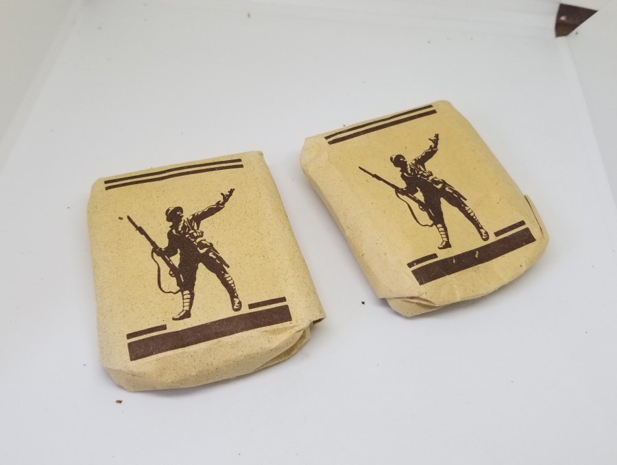 İKİ ADET ANTİKA ASKER SİGARASI