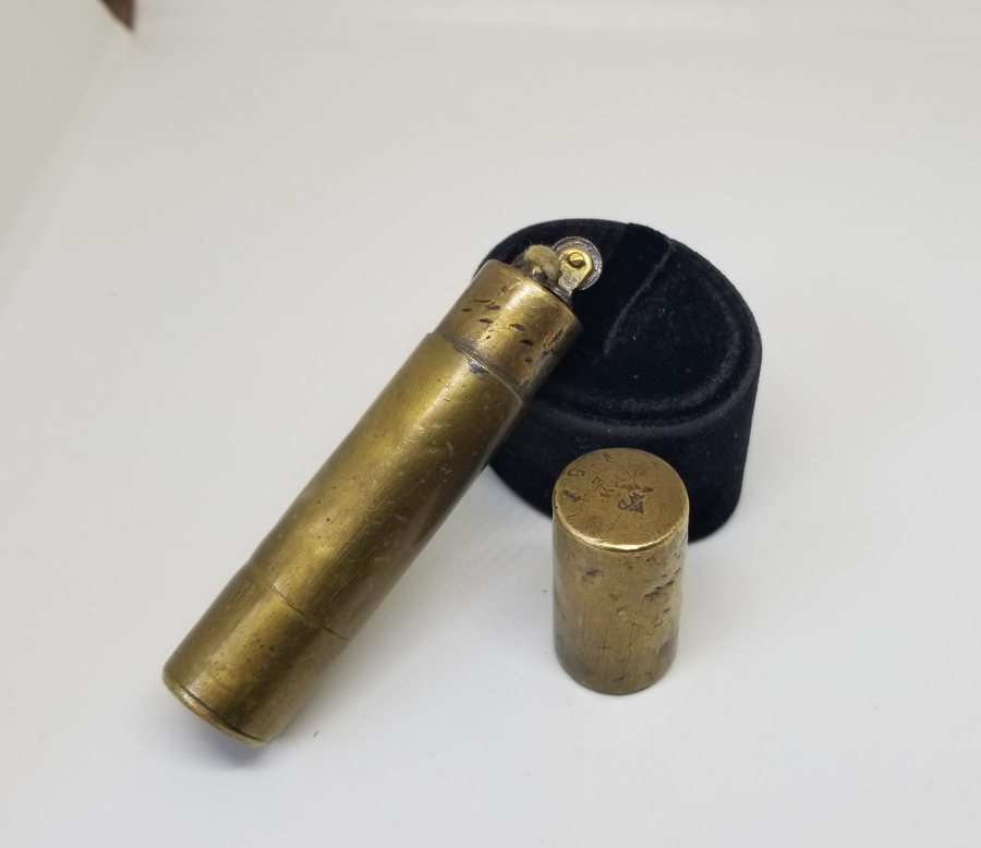 1. DÜNYA SAVAŞI DÖNEMİ NADİR SİPER SANATI ENFİELD YAĞDANLIĞINDAN YAPILMIŞ ÇAKMAK