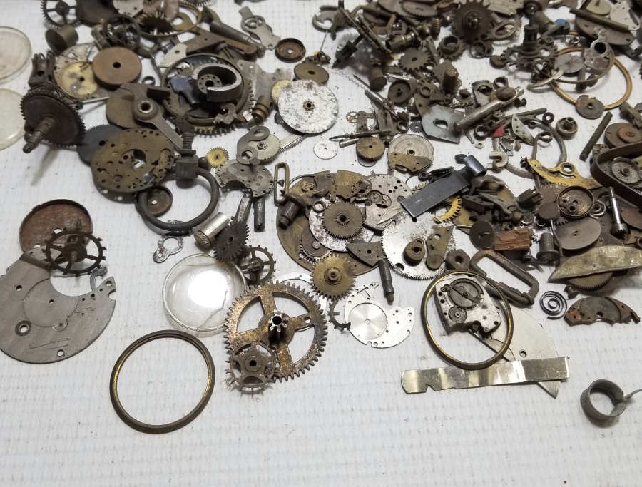 ANTİKA CEP VE KOL SAATİ PARÇALARI LOTU