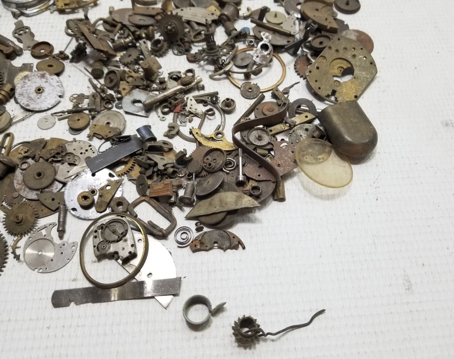 ANTİKA CEP VE KOL SAATİ PARÇALARI LOTU