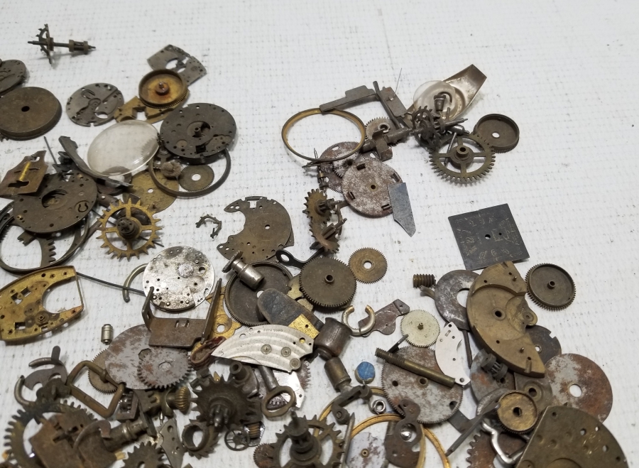 ANTİKA CEP VE KOL SAATİ PARÇALARI LOTU