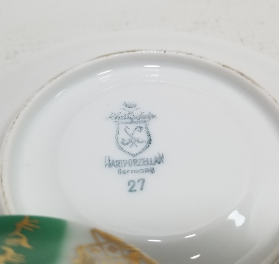 ÜZERİ ALTIN VARAKLI ANTİKA PORSELEN FİNCAN