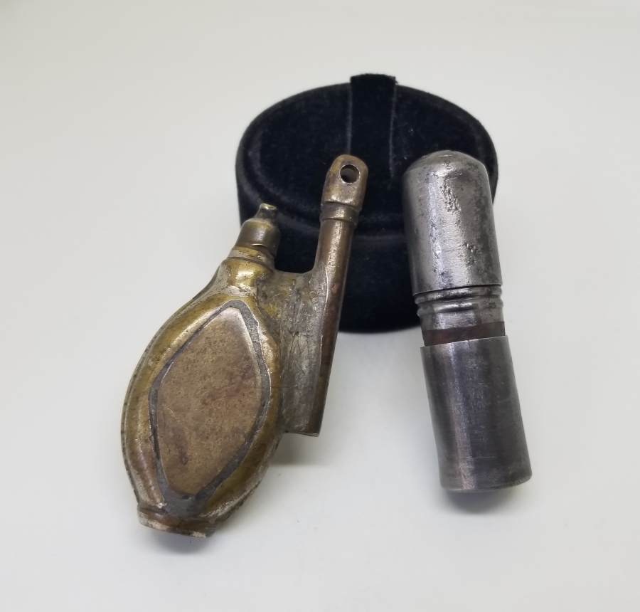 OSMANLI DÖNEMİ İKİ ADET SUBAY ÇAKMAĞI