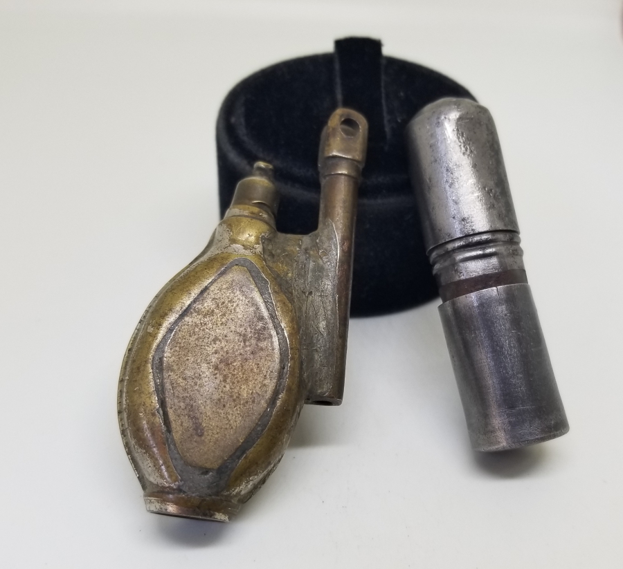 OSMANLI DÖNEMİ İKİ ADET SUBAY ÇAKMAĞI