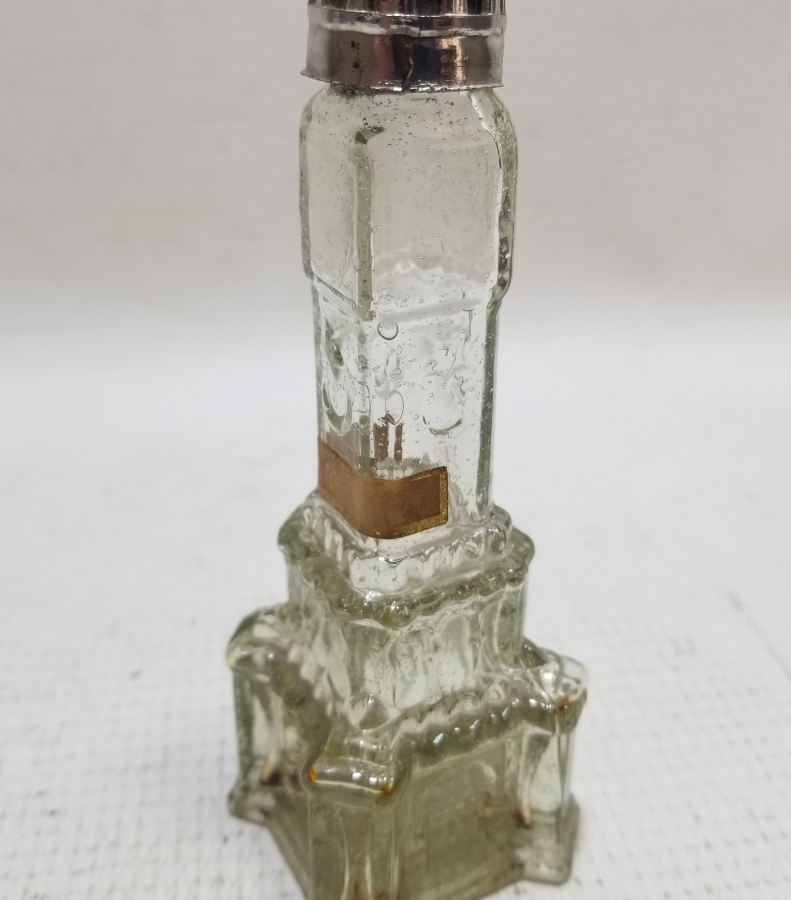 ÜZERİ AY YILDIZ VE İZMİR SAAT KULESİ FİGÜRLÜ ANTİKA CAM KOLONYA ŞİŞESİ