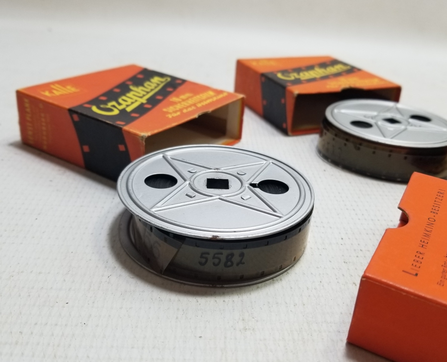 ORİJİNAL KUTUSUNDA İKİ ADET ANTİKA ÇİZGİFİLM ŞERİDİ