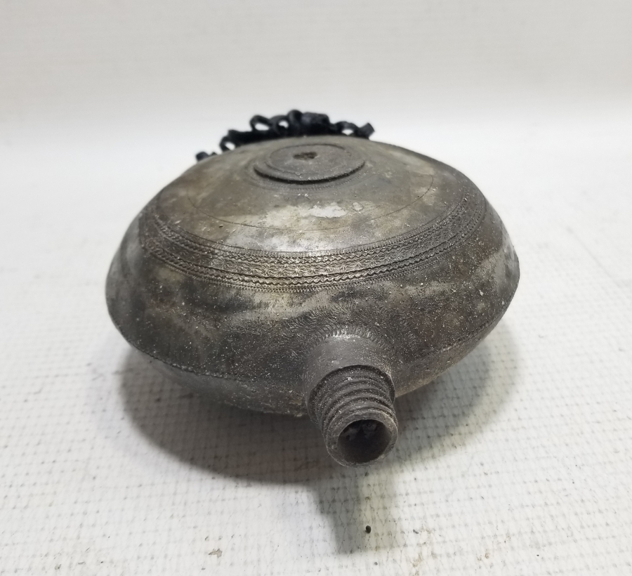 NADİR TİPTE METAL RUM ASKER MATARASI