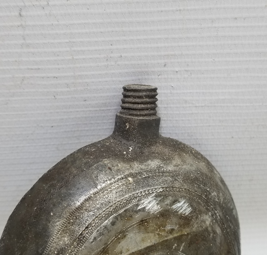 NADİR TİPTE METAL RUM ASKER MATARASI