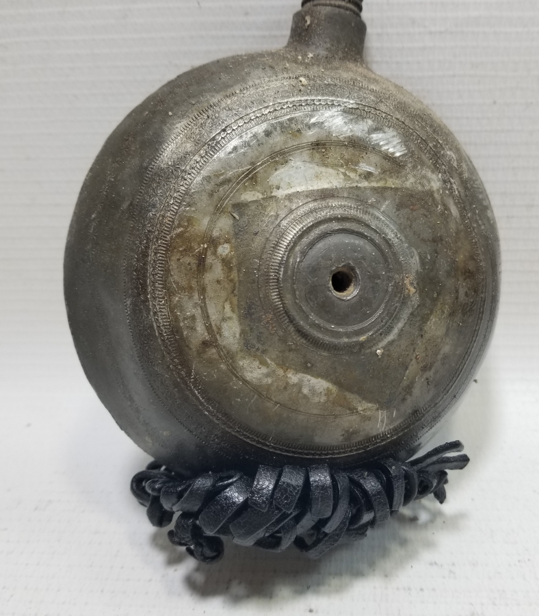 NADİR TİPTE METAL RUM ASKER MATARASI