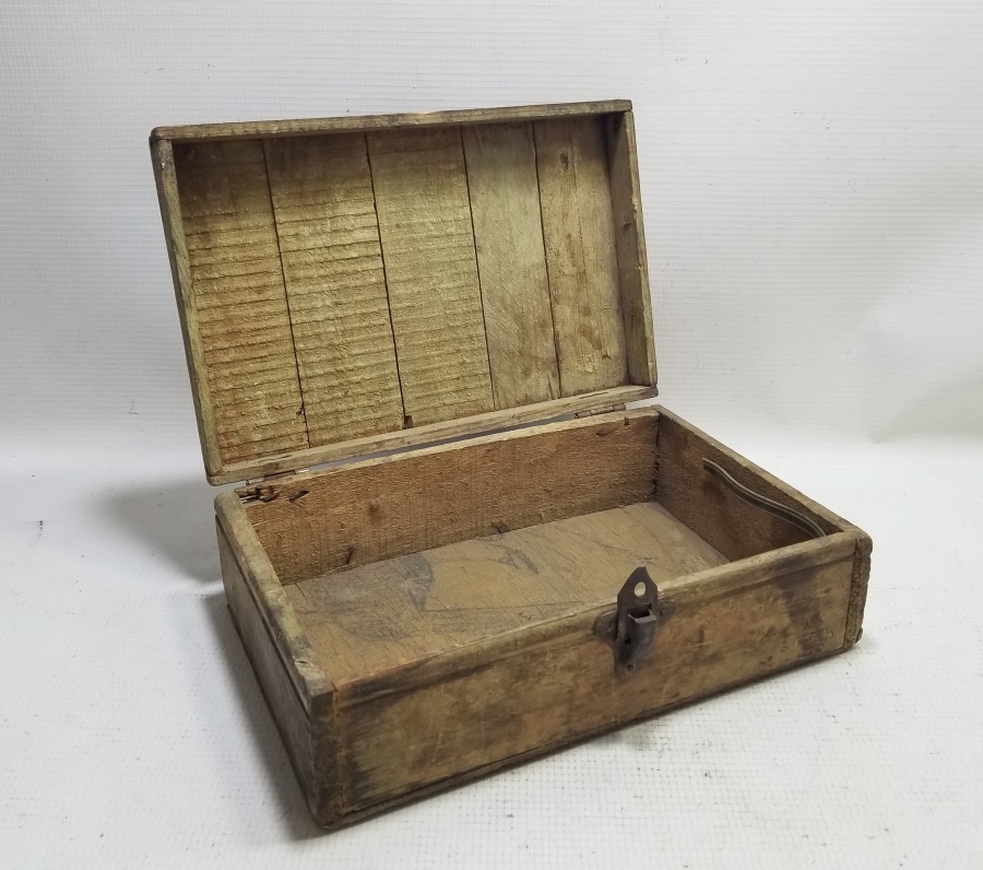 EL YAPIMI ANTİKA AHŞAP OKUL ÇANTASI