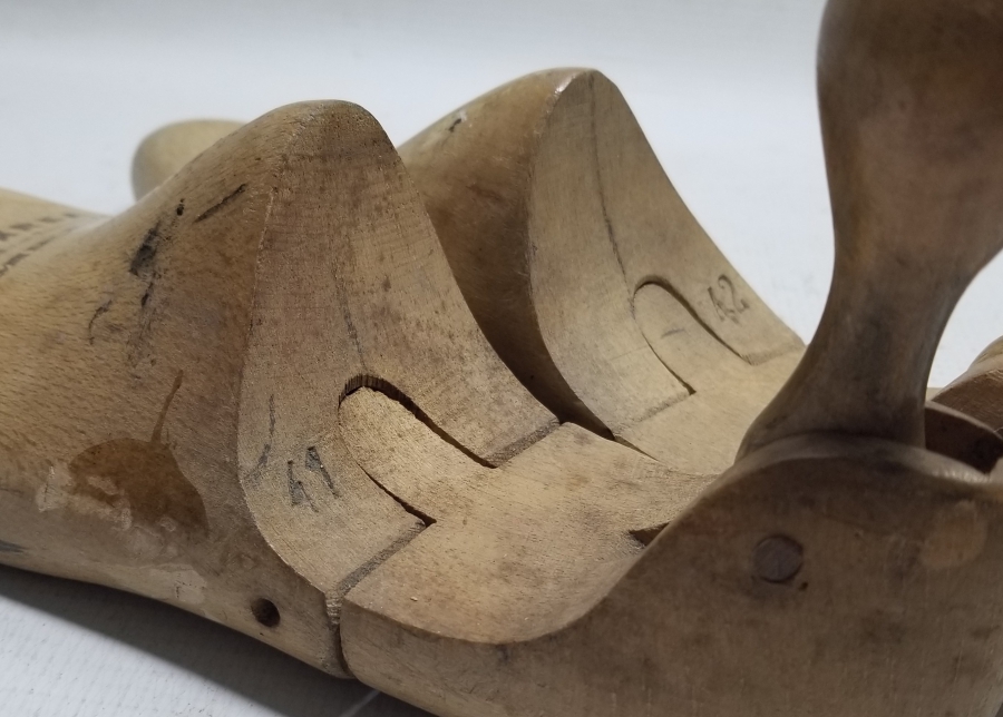 ANTİKA AHŞAP AYAKKABICI KALIBI