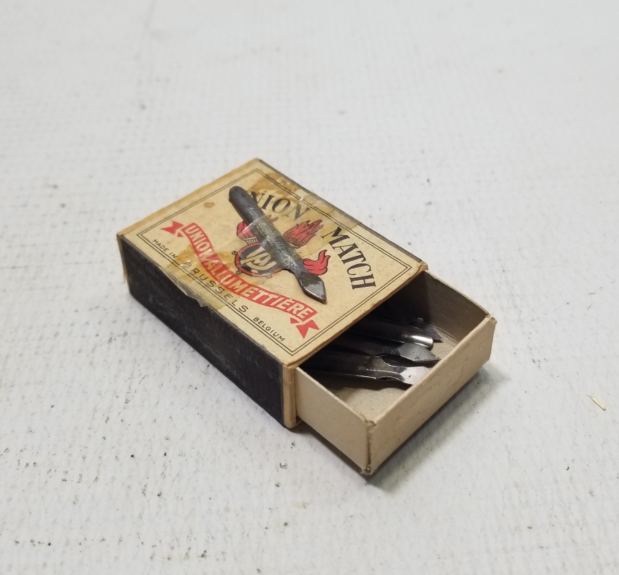 KUTUSUNDA OSMANLI DÖNEMİ DİVİT UÇLARI