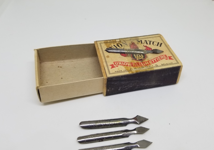 KUTUSUNDA OSMANLI DÖNEMİ DİVİT UÇLARI