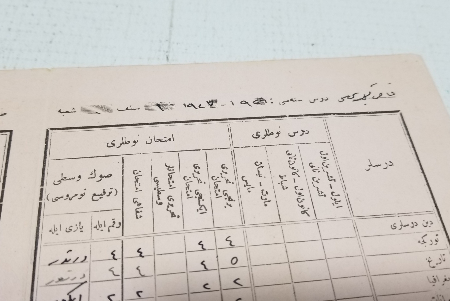 OSMANLICA YAZILI CUMHURİYET BAŞLARI OKUL KARNESİ