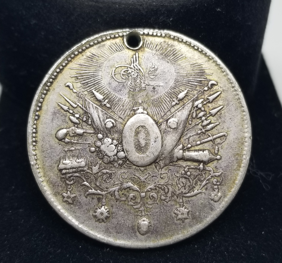 12. MUSİKİ ALAYI BÖLÜK EMİNİ MEHMED BEY'E VERİLMİŞ İFTİHAR MADALYASI