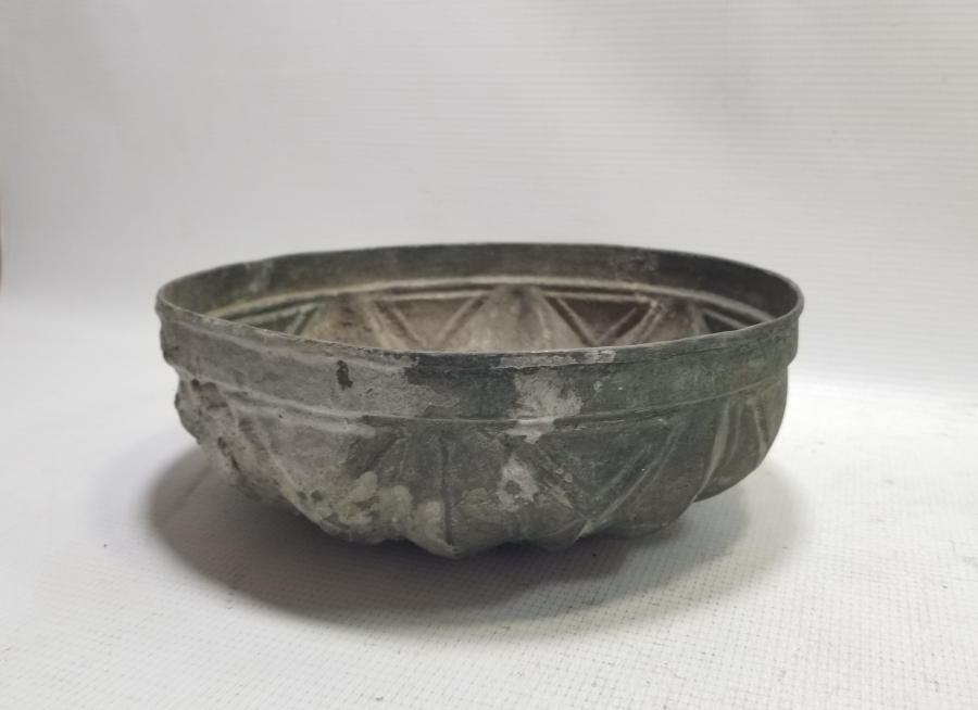 OSMANLI DÖNEMİ KABARTMA İŞÇİLİKLİ SELÇUKLU BAKIR HAMAM TASI