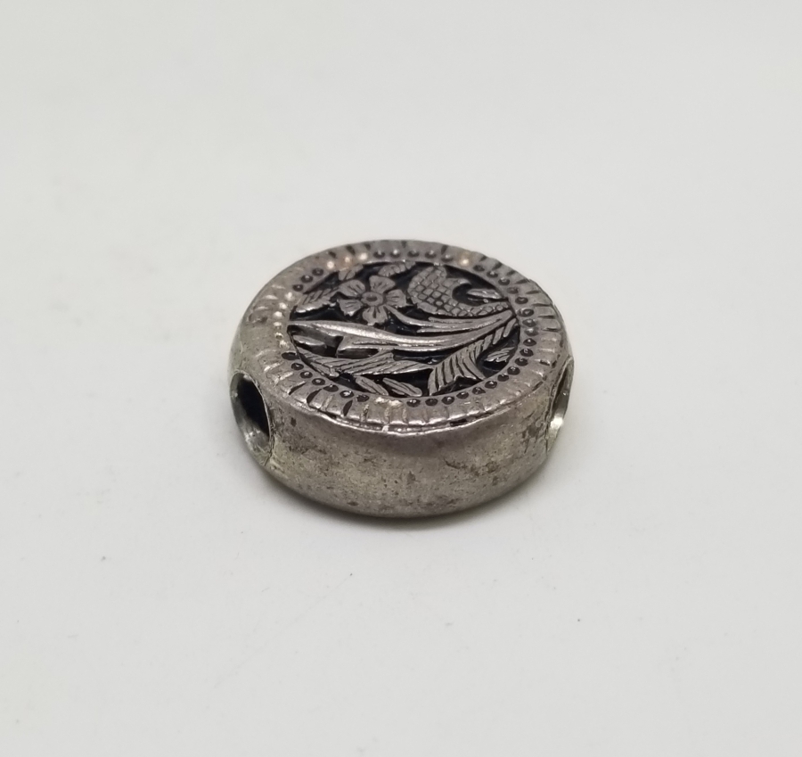 ÜZERİ KABARTMA İŞÇİLİKLİ ANTİKA GÜMÜŞ KÖSTEK SÜRGÜSÜ