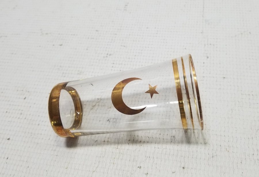 ÜZERİ AY YILDIZLI VE ALTIN VARAKLI NADİR RAKI BARDAĞI