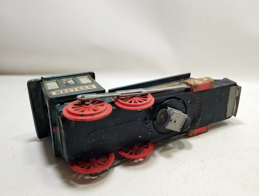 ANTİKA METAL OYUNCAK TREN LOKOMOTİFİ